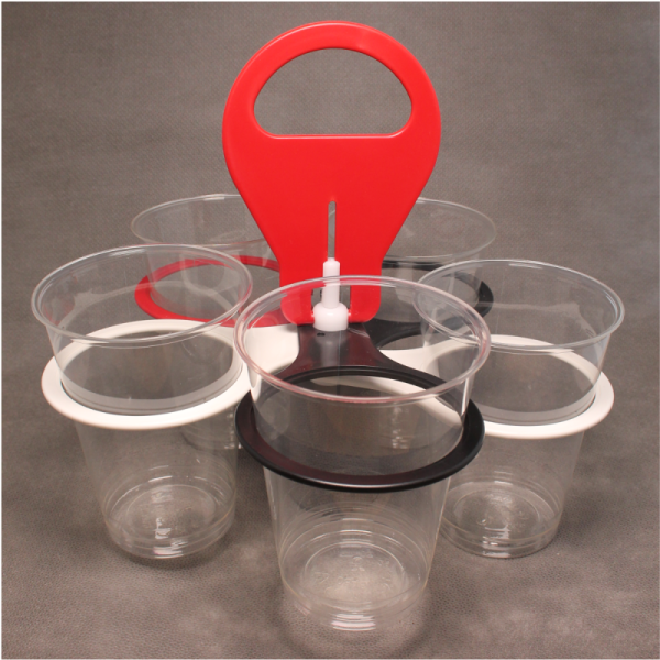 Becherhalter mit Bechern in der Variante rot/schwarz/weiss